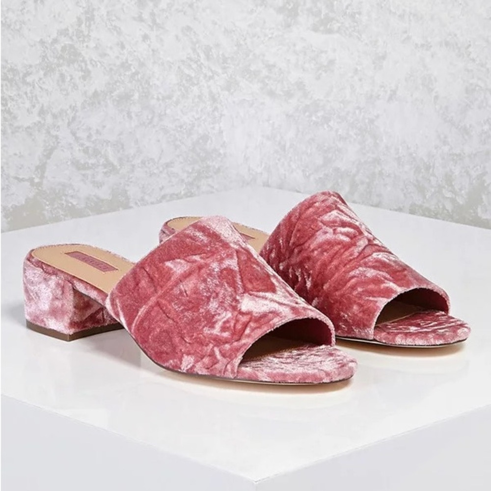 Forever 21 Pink Crushed Velvet Sandals